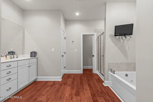 $499,950 | 427 Candlewood Drive, Jacksonville, NC 28540