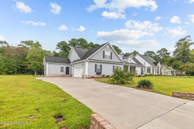 $499,950 | 427 Candlewood Drive, Jacksonville, NC 28540