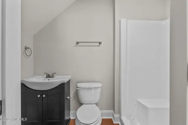 $499,950 | 427 Candlewood Drive, Jacksonville, NC 28540