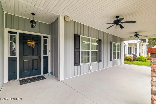 $499,950 | 427 Candlewood Drive, Jacksonville, NC 28540