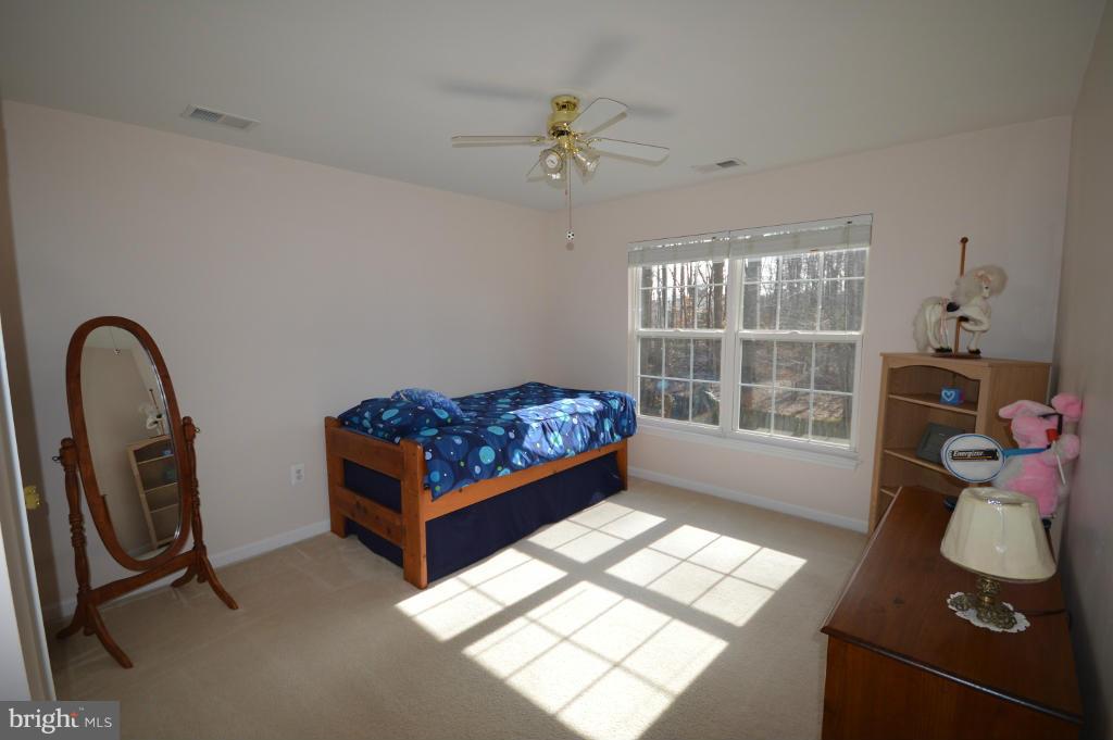 9 Appling Road Stafford, VA 22554 - Photo 17 of 29 Bedroom