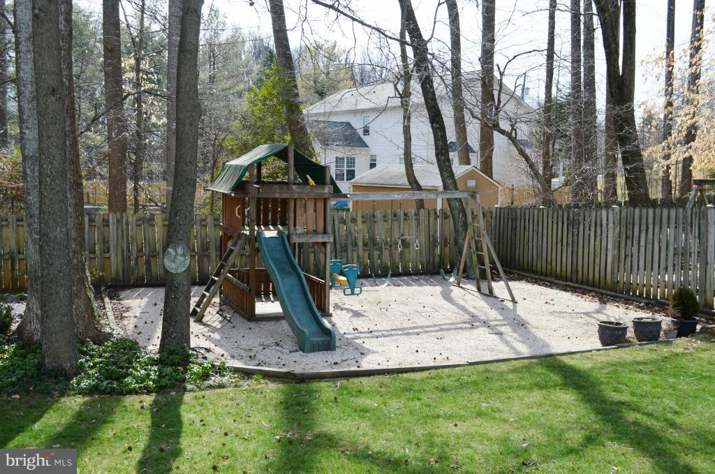 9 Appling Road Stafford, VA 22554 - Photo 23 of 29 Exterior (Rear)