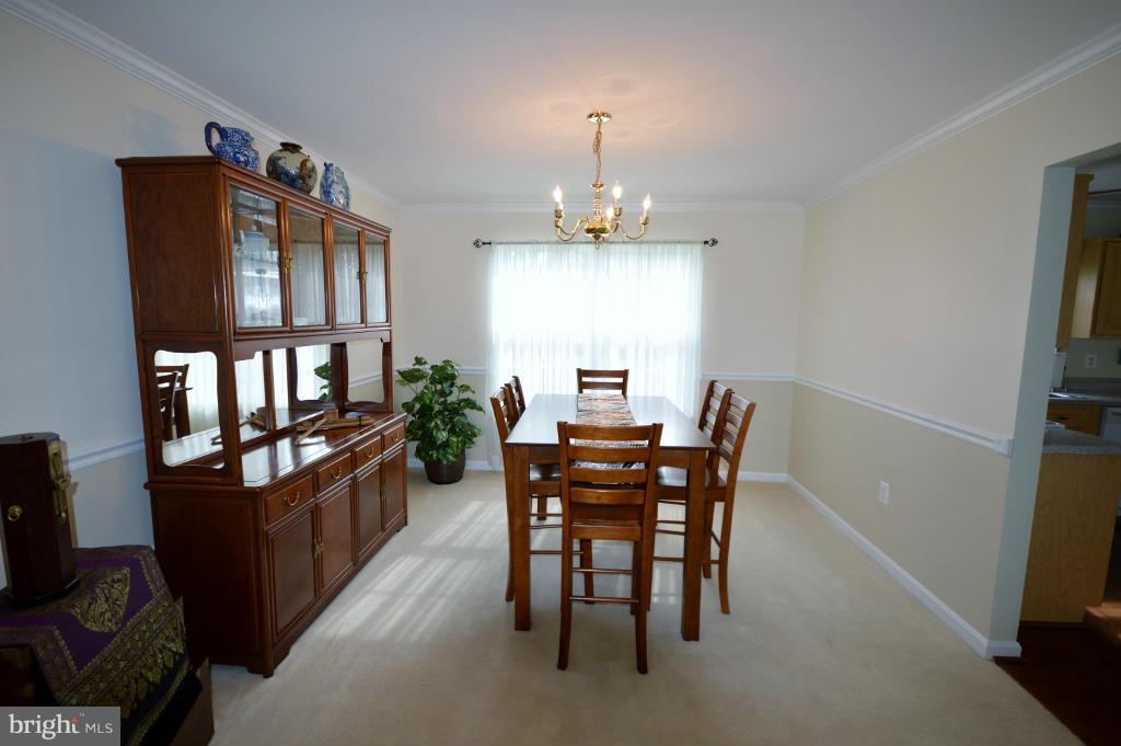 9 Appling Road Stafford, VA 22554 - Photo 4 of 29 Dining Room