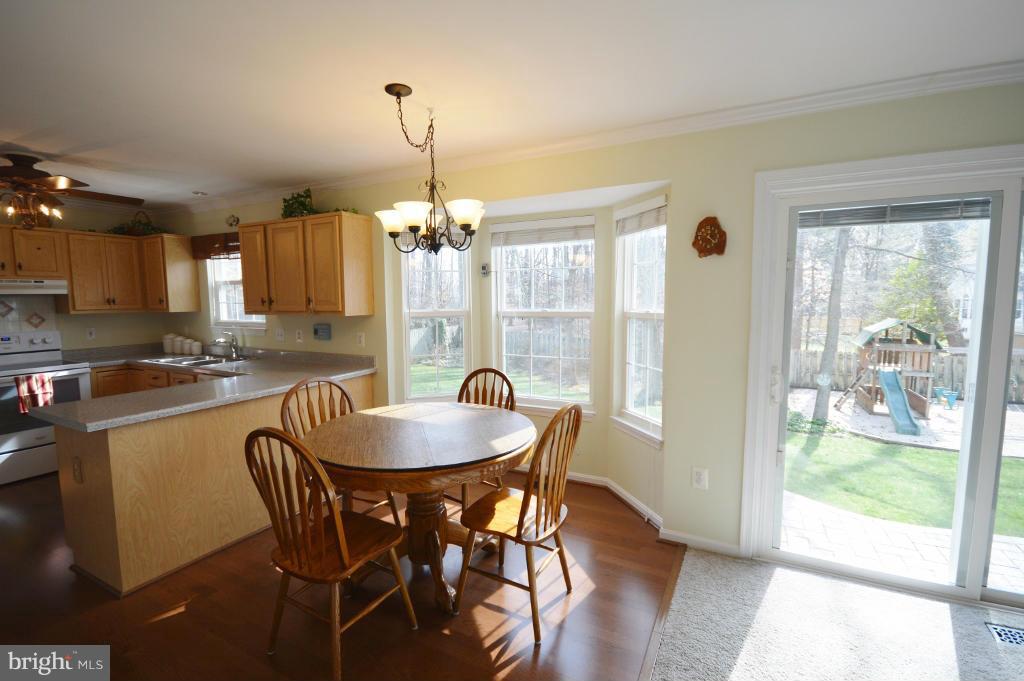 9 Appling Road Stafford, VA 22554 - Photo 6 of 29 Kitchen