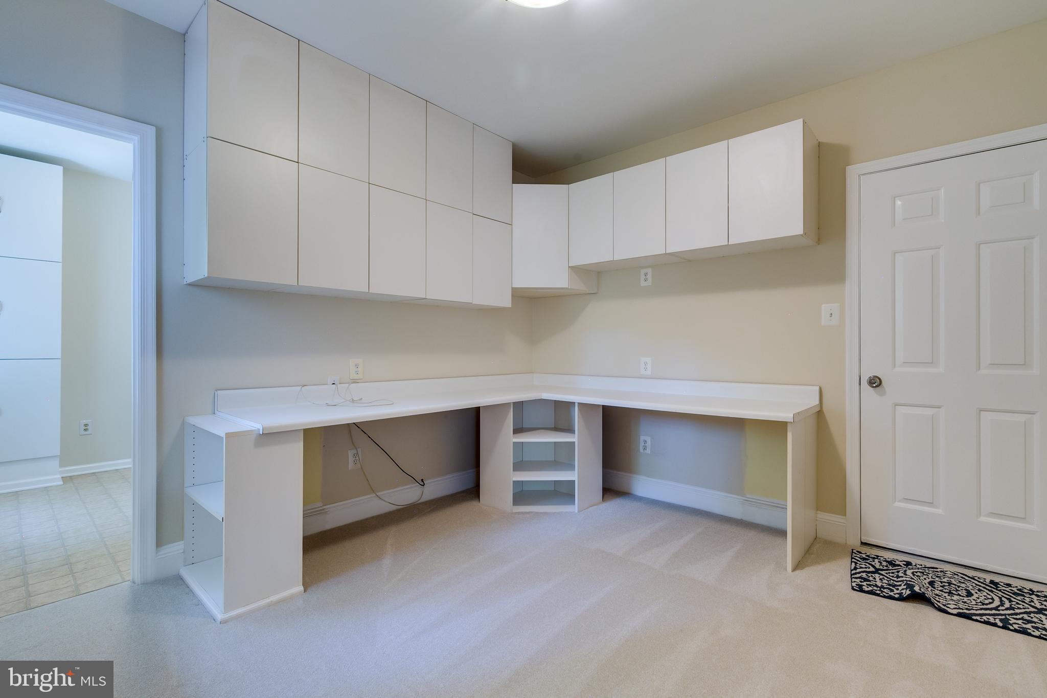 7007 Barnacle Place Burke, VA 22015 - Photo 20 of 49