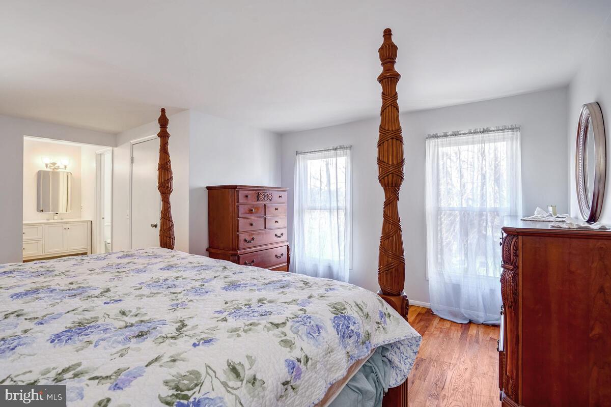 14004 Pond View Road Silver Spring, MD 20905 - Photo 12 of 33 Master Bedroom (2)
