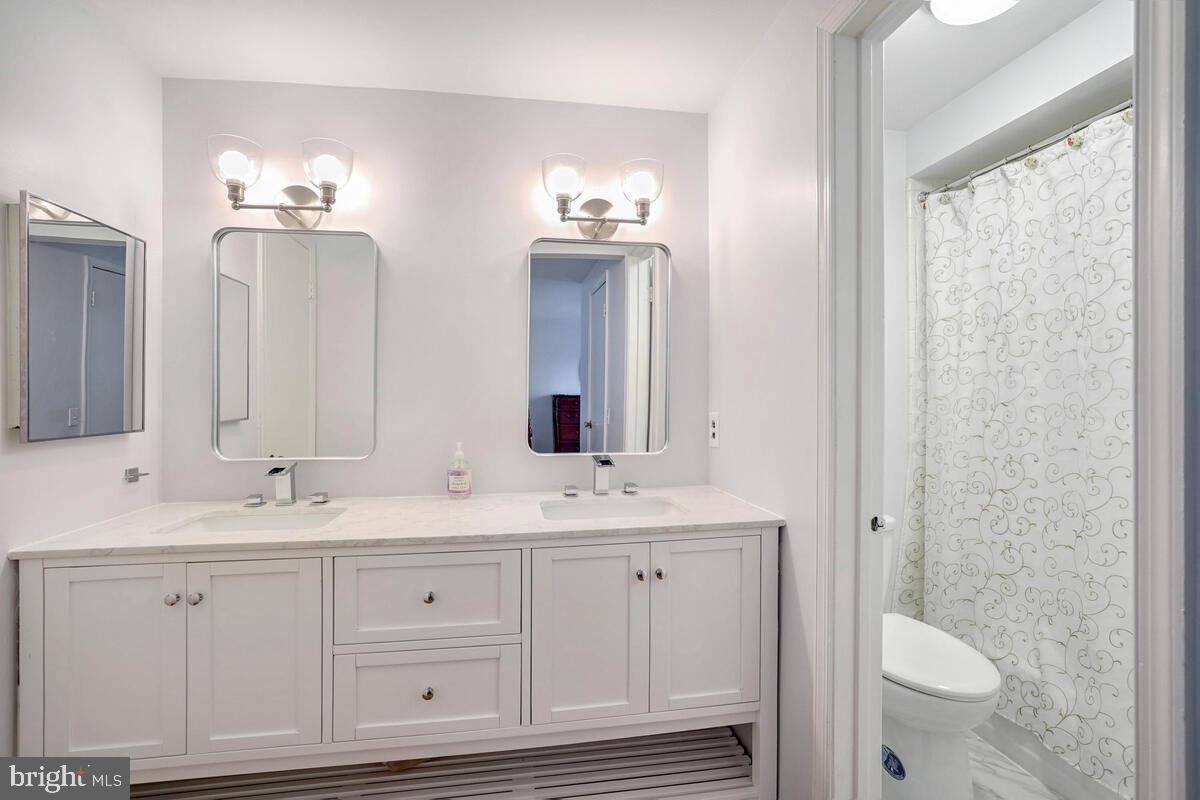 14004 Pond View Road Silver Spring, MD 20905 - Photo 13 of 33 Master Bath