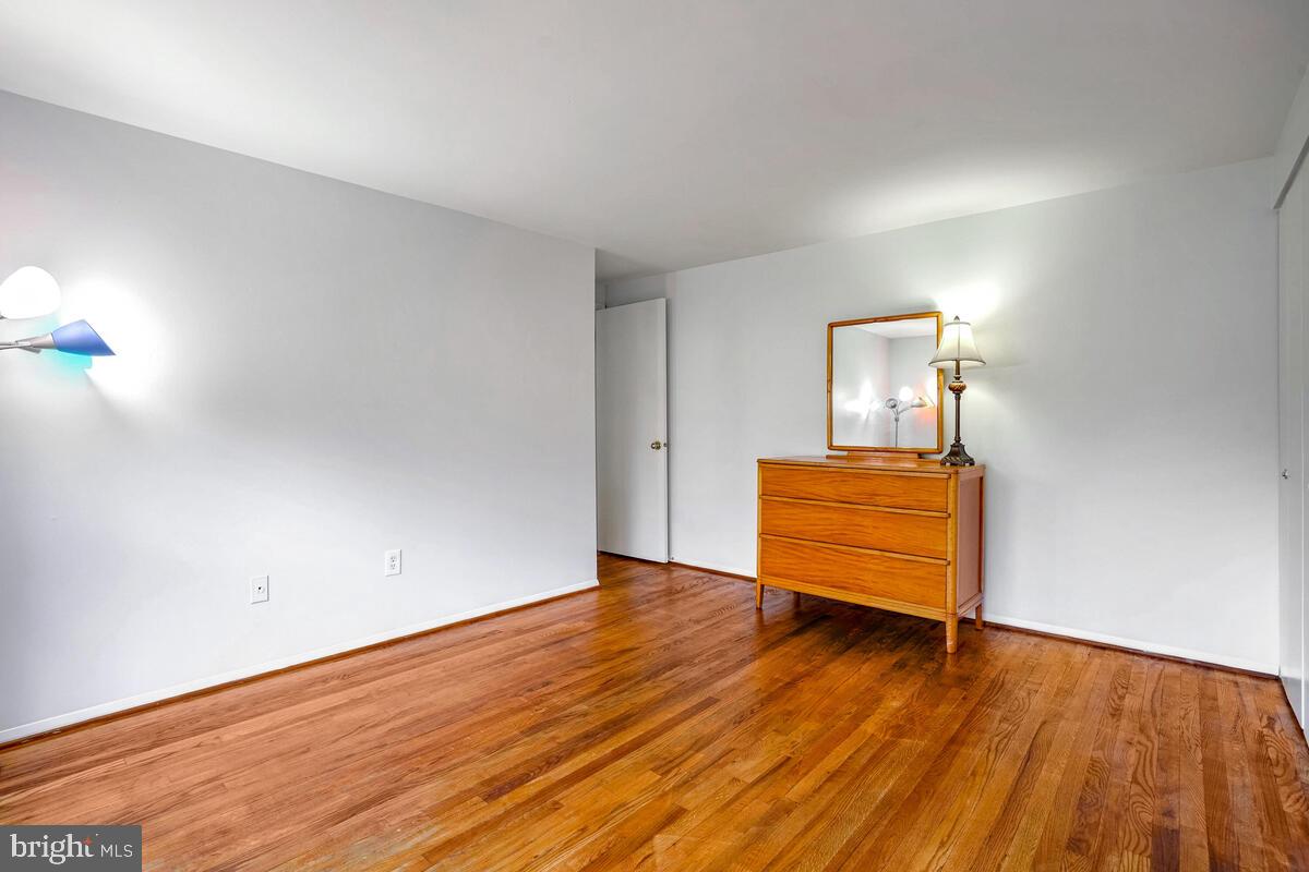 14004 Pond View Road Silver Spring, MD 20905 - Photo 17 of 33 Bedroom #3 (2)