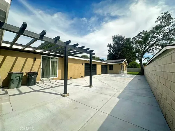 $6,500 | 204 North Willow Avenue, West Covina, CA 91790