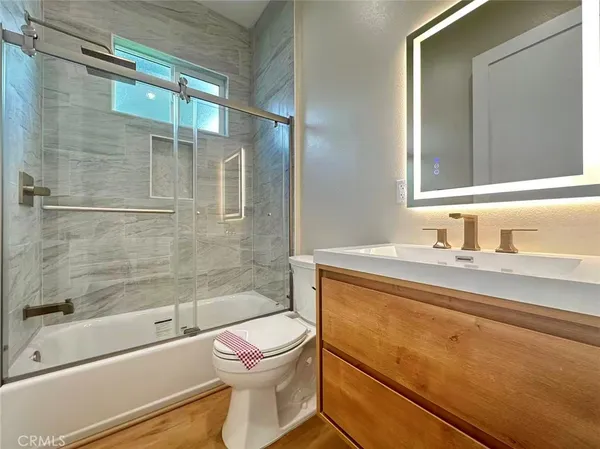 $6,500 | 204 North Willow Avenue, West Covina, CA 91790