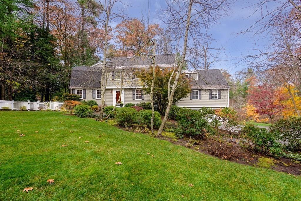 32 Arrowhead Road Weston, MA 02493 - Photo 2 of 30