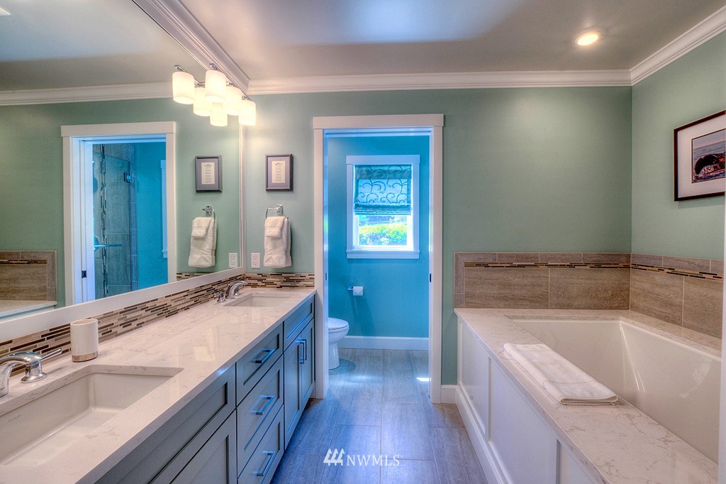 4074 Crow Valley Road Orcas Island, WA 98245 - Photo 16 of 25 Gallery Image 16