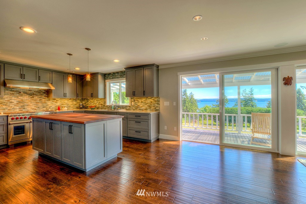 4074 Crow Valley Road Orcas Island, WA 98245 - Photo 8 of 25 Gallery Image 8