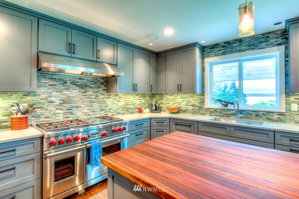 4074 Crow Valley Road Orcas Island, WA 98245 - Photo 9 of 25 Gallery Image 9