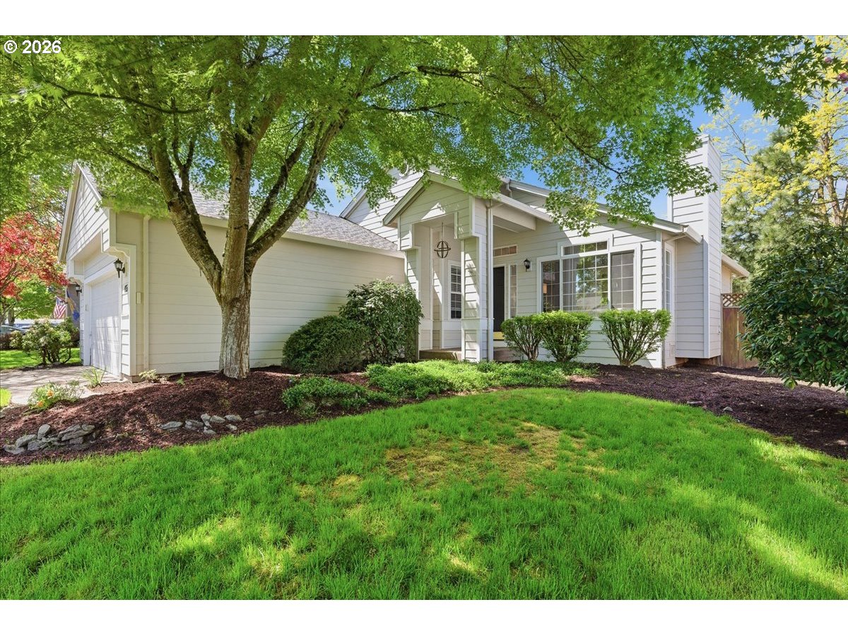 465 Southwest Sutherland Way Beaverton, OR 97006 - Photo 2 of 30 Entrance/Foyer
