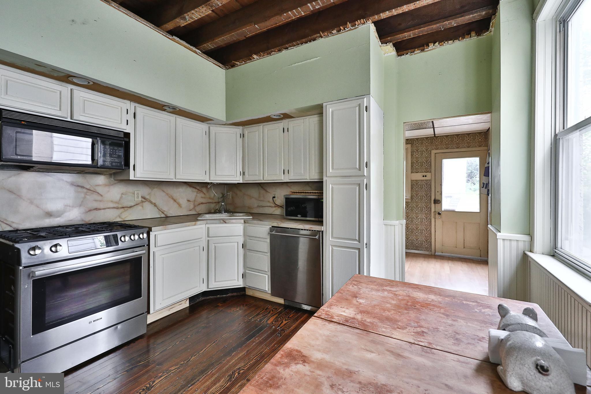 205 Rochelle Avenue Philadelphia, PA 19128 - Photo 13 of 32 Gallery Image 13