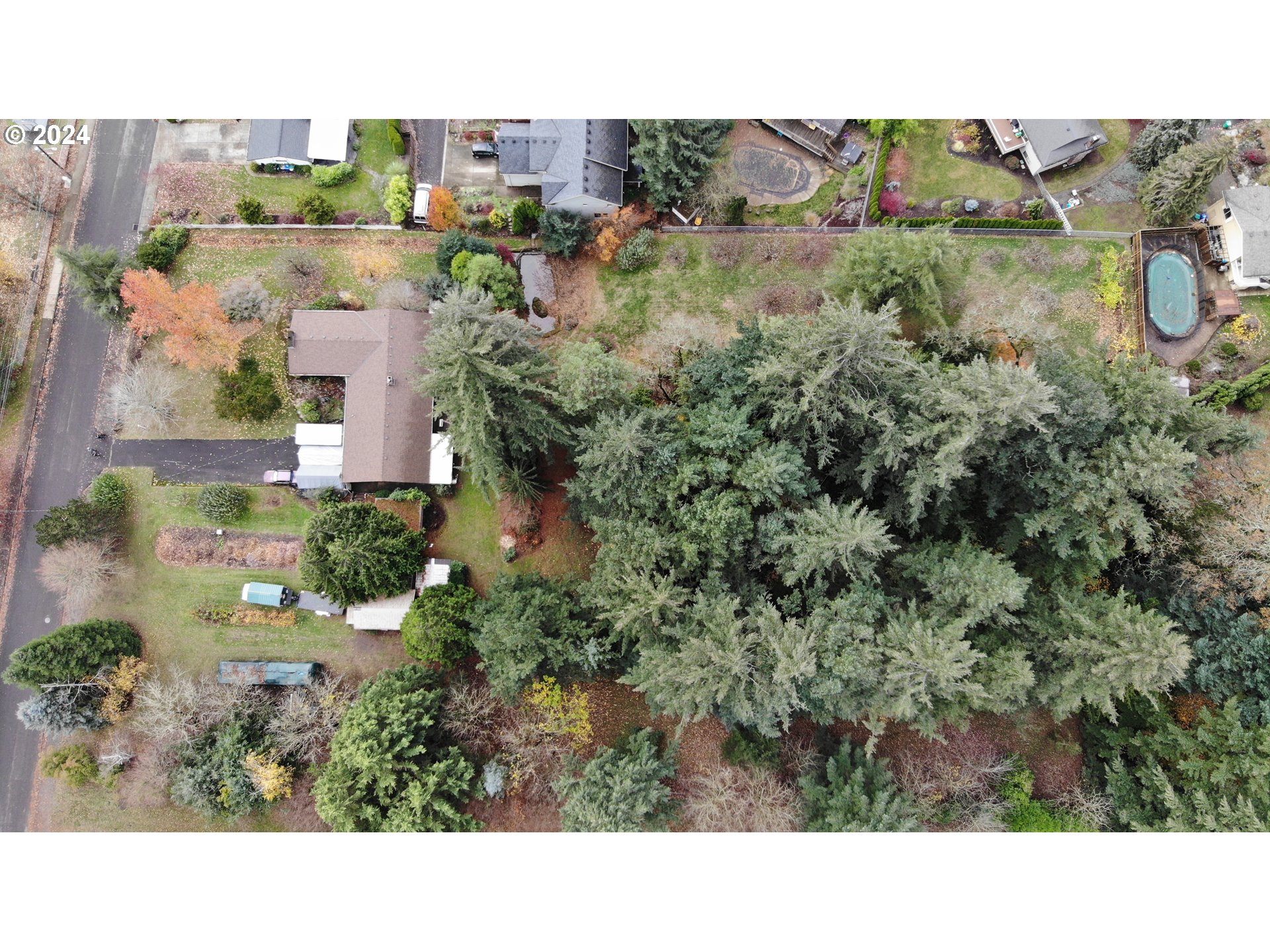 Southeast Hillcrest Road Happy Valley, OR 97086 - Photo 3 of 15 a black and white photo of a house