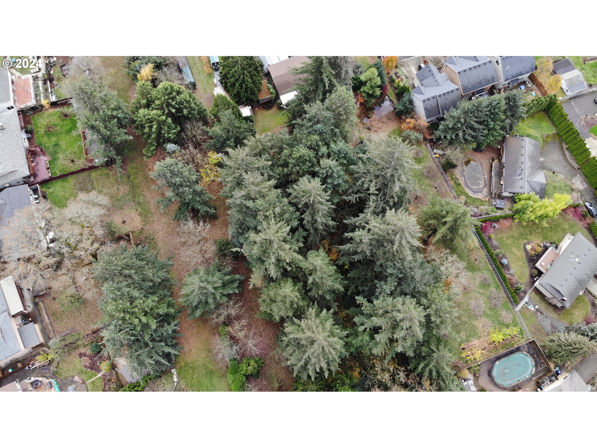 Southeast Hillcrest Road Happy Valley, OR 97086 - Photo 6 of 15 a black and white photo of a house