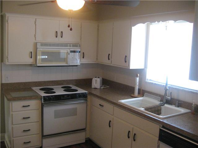2121 Lane Road Columbus, OH 43220 - Photo 10 of 15 Gallery Image 10