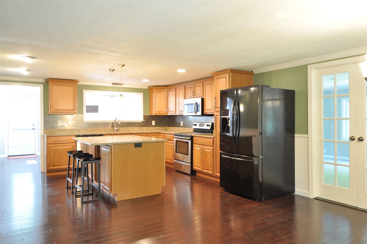 20 Nashua Road Windham, NH 03087 - Photo 3 of 30