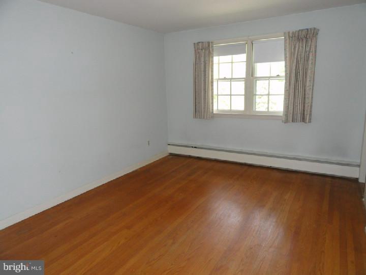 536 Upper Weadley Road Wayne, PA 19087 - Photo 11 of 13 Bedroom 2