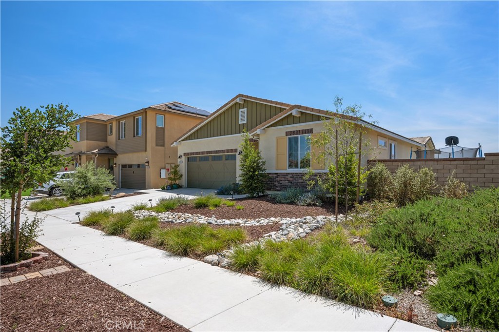 29773 Bridlegate Way Menifee, CA 92584 - Photo 3 of 57