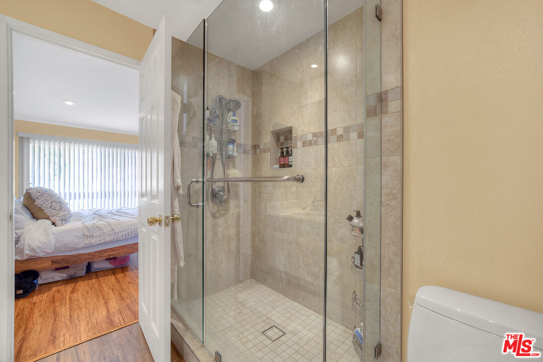 5624 Las Virgenes Road, Unit 19 Calabasas, CA 91302 - Photo 16 of 25