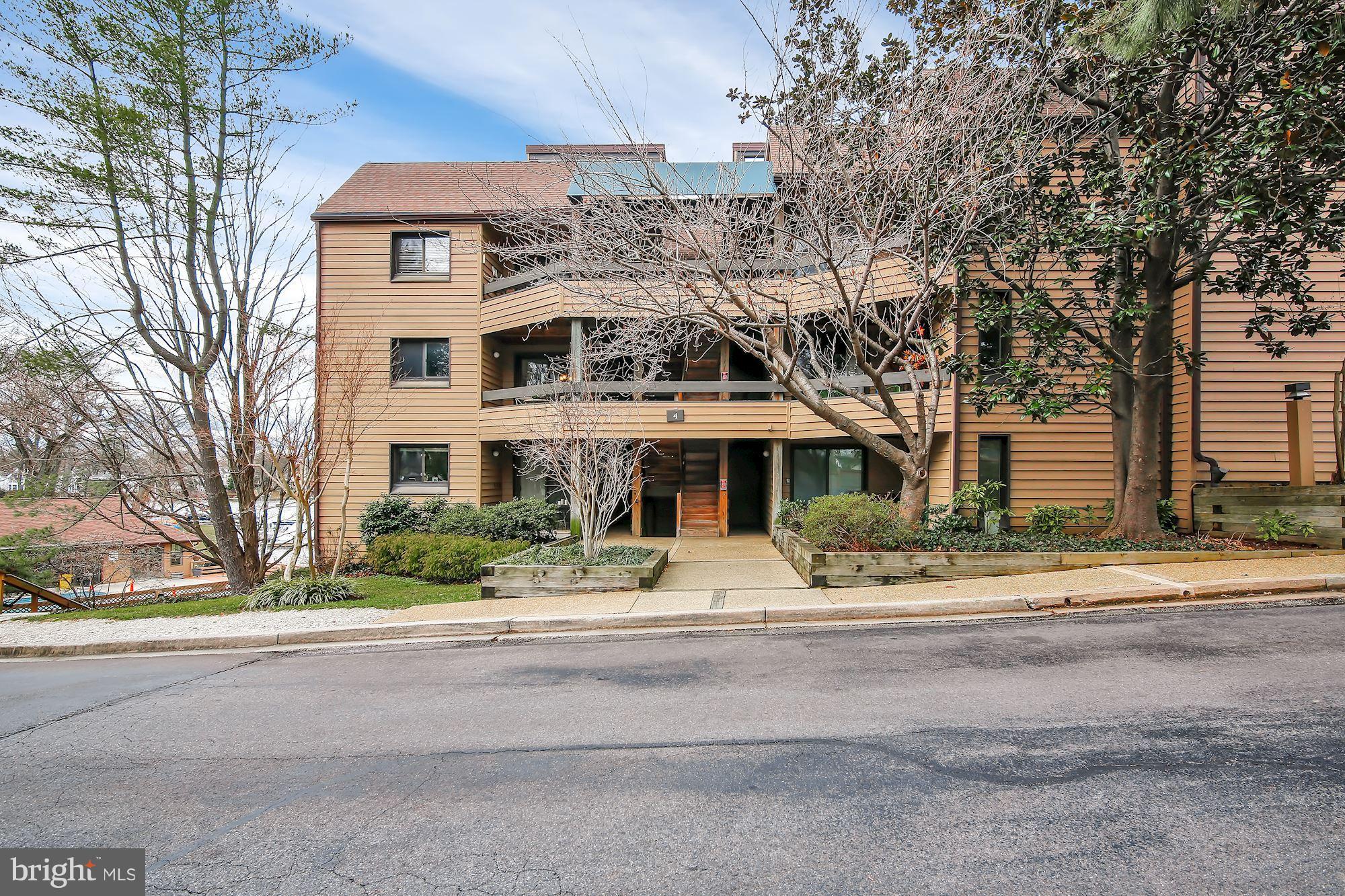 4 President Point Drive, Unit A2 Annapolis, MD 21403 - Photo 2 of 31 Home Front