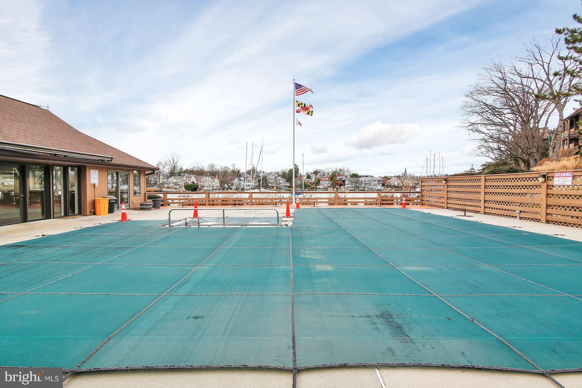 4 President Point Drive, Unit A2 Annapolis, MD 21403 - Photo 22 of 31 Waterfront Swimming Pool
