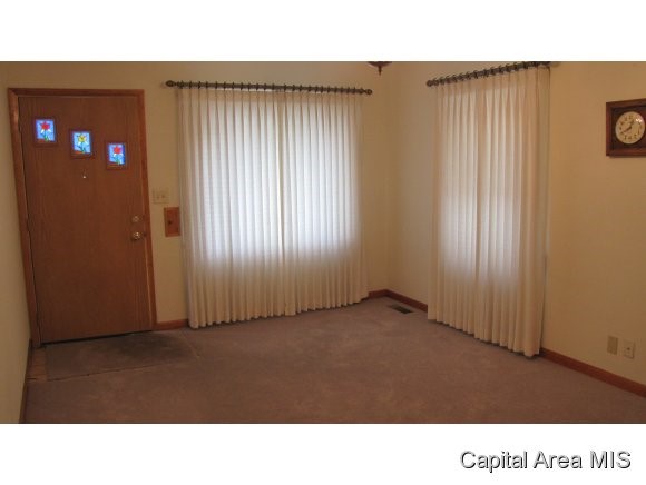 1527 West Adams Street Springfield, IL 62704 - Photo 2 of 8