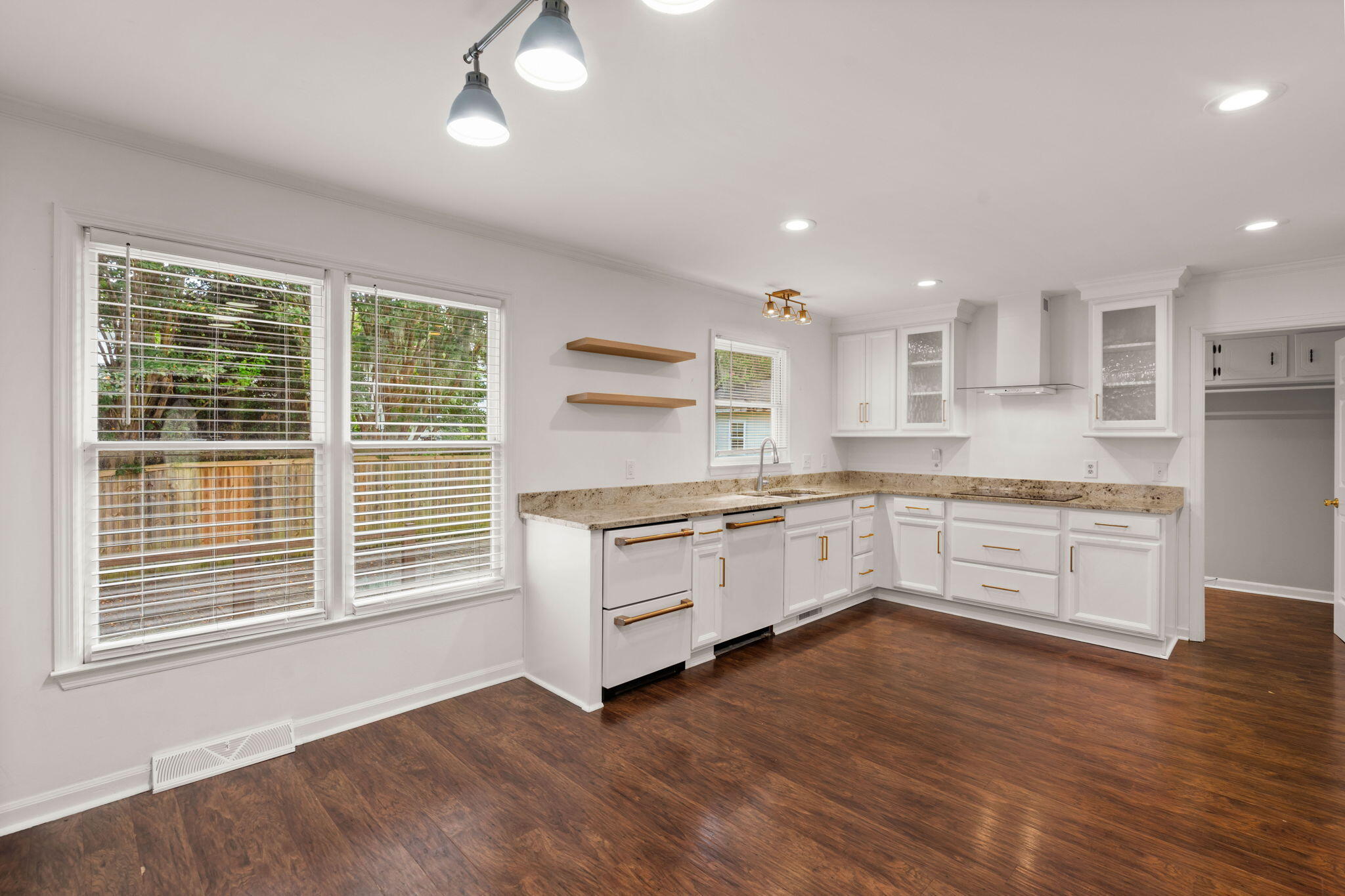 1102 Quenby Lane Moncks Corner, SC 29461 - Photo 14 of 28 18