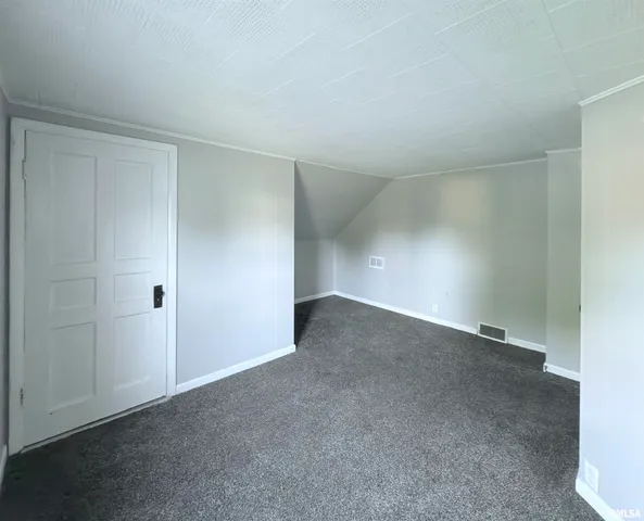 $100,000 | 2233 24th Street, Rock Island, IL 61201