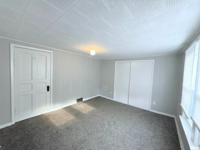 $100,000 | 2233 24th Street, Rock Island, IL 61201