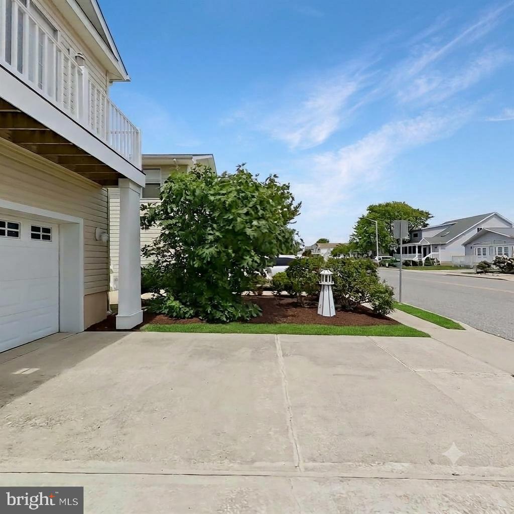 505 South Surf Road Ocean City, MD 21842 - Photo 14 of 21