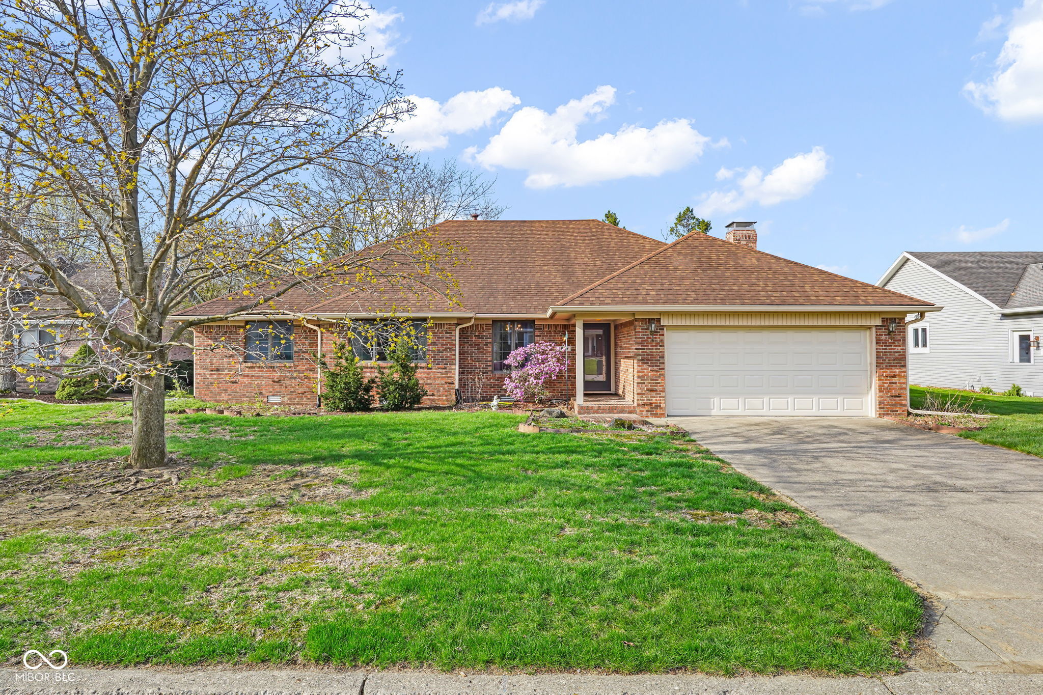 5697 RidgeHill Way Avon, IN 46123 - Photo 2 of 64 Gallery Image 2