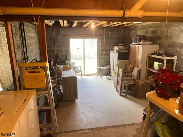 $415,000 | 6 Buchanon Court, West Orange, NJ 07052