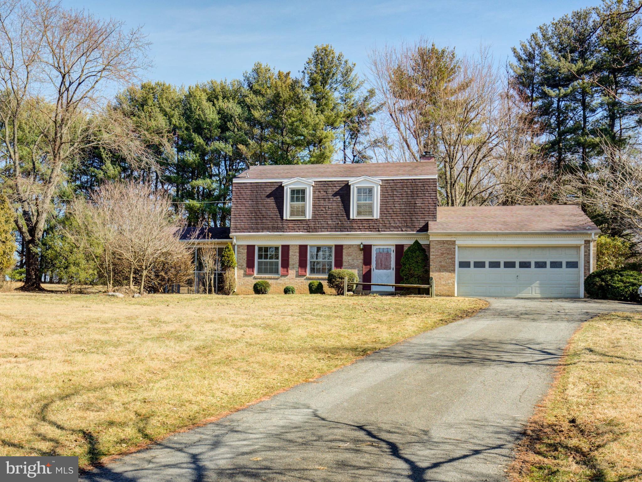 15922 Hampton Road Hamilton, VA 20158 - Photo 1 of 21 Exterior (Front)