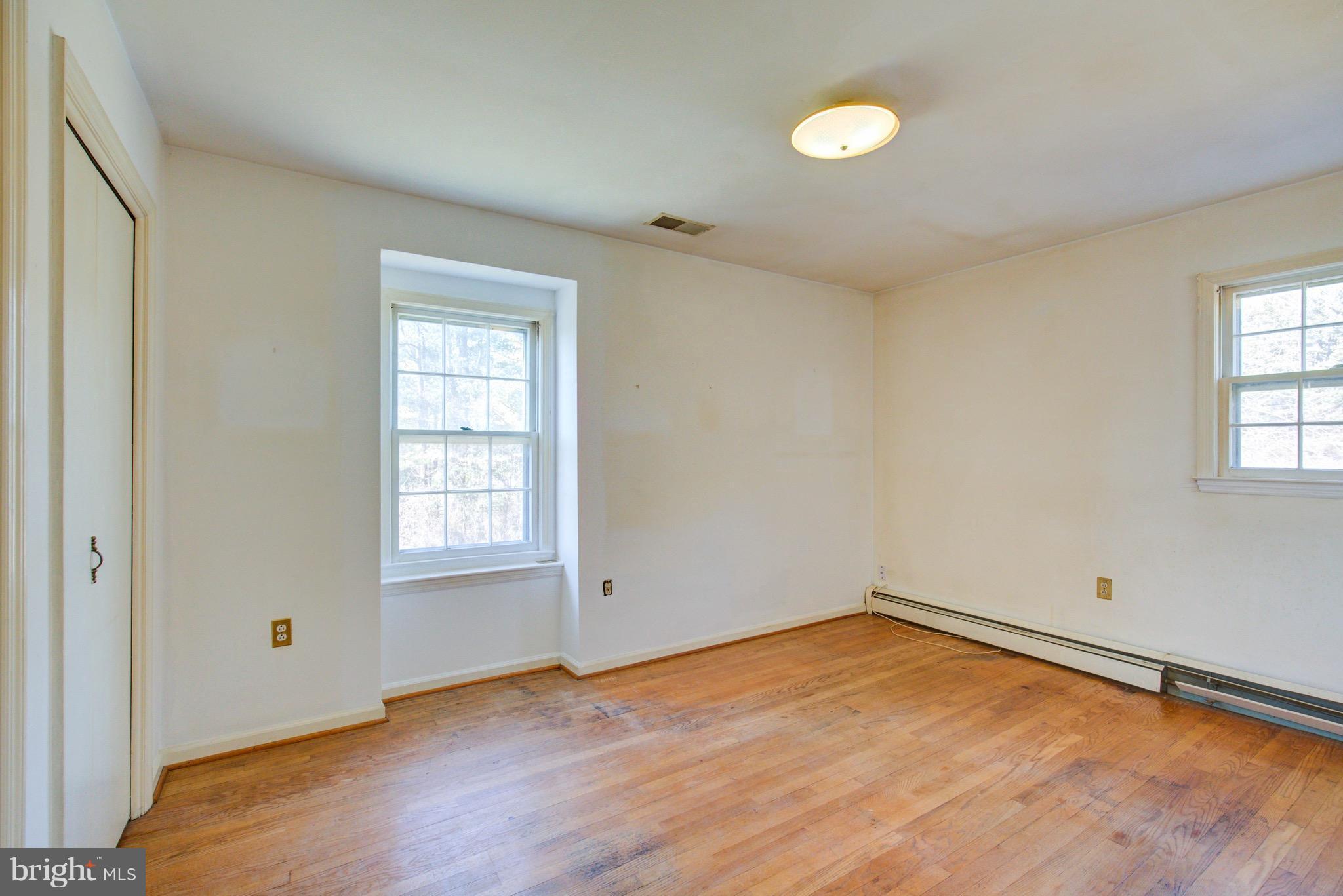 15922 Hampton Road Hamilton, VA 20158 - Photo 16 of 21 Bedroom