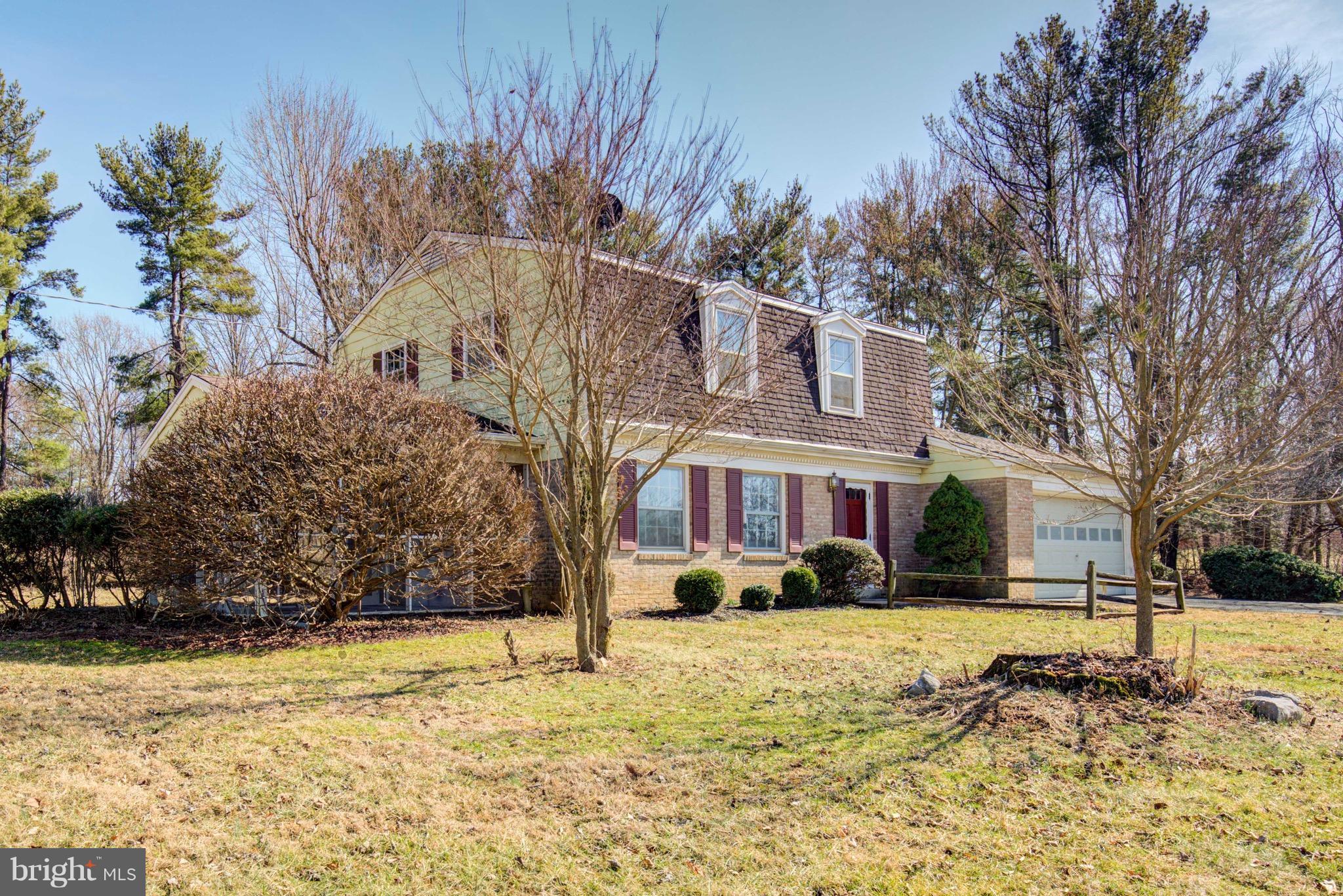 15922 Hampton Road Hamilton, VA 20158 - Photo 20 of 21 Exterior (Front)