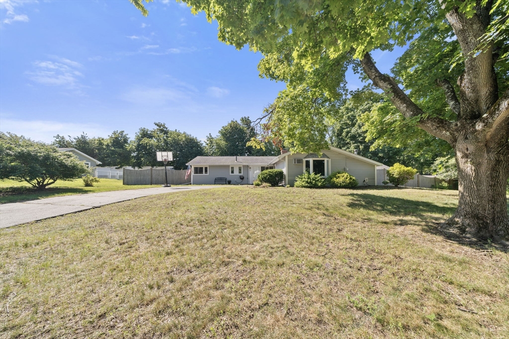 11 Nichols Road Peabody, MA 01960 - Photo 2 of 40