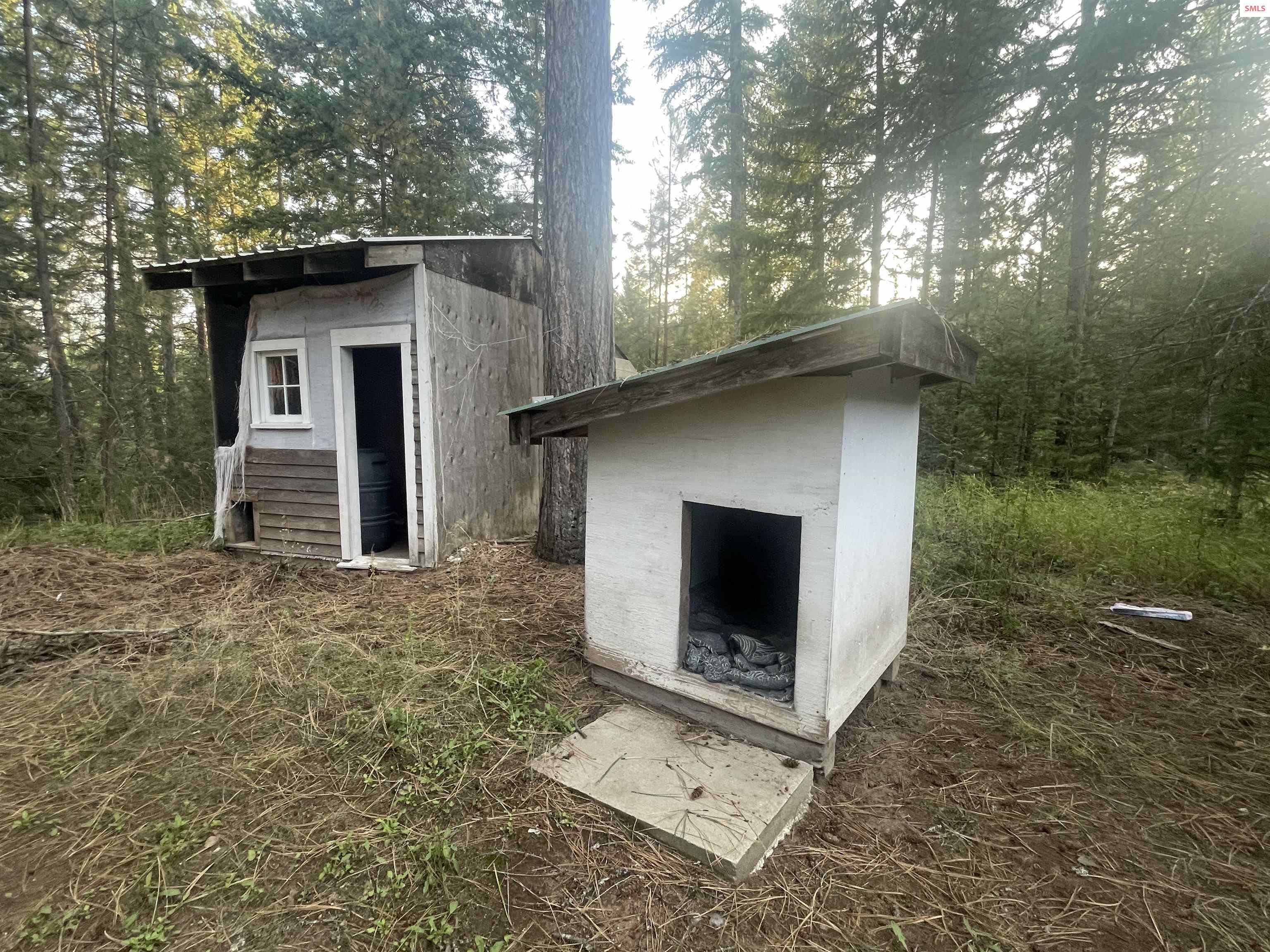 631 Wolverine Road Moyie Springs, ID 83845 - Photo 71 of 87 Chicken Coop and Doghouse