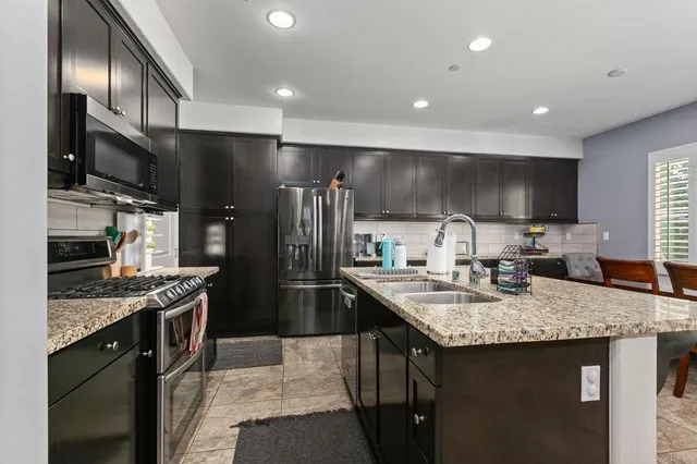 $4,800 | 360 Calle Vela, San Marcos, CA 92069