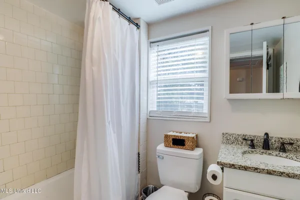 $199,900 | 820 Regnault Avenue, Gulfport, MS 39501