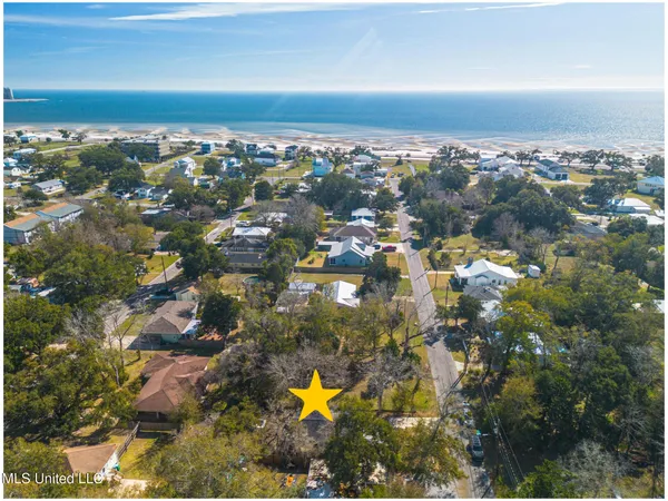 $199,900 | 820 Regnault Avenue, Gulfport, MS 39501