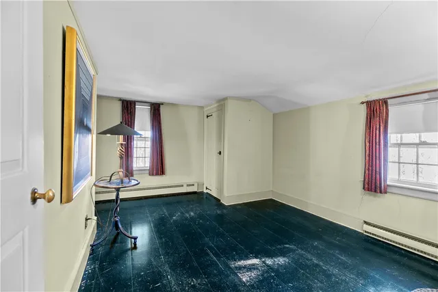 $749,999 | 237 Commonwealth Avenue, Warwick, RI 02886