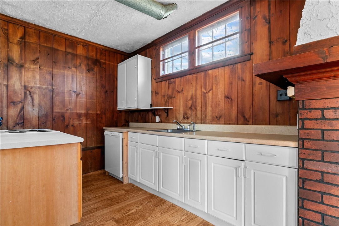 237 Commonwealth Avenue Warwick, RI 02886 - Photo 35 of 50