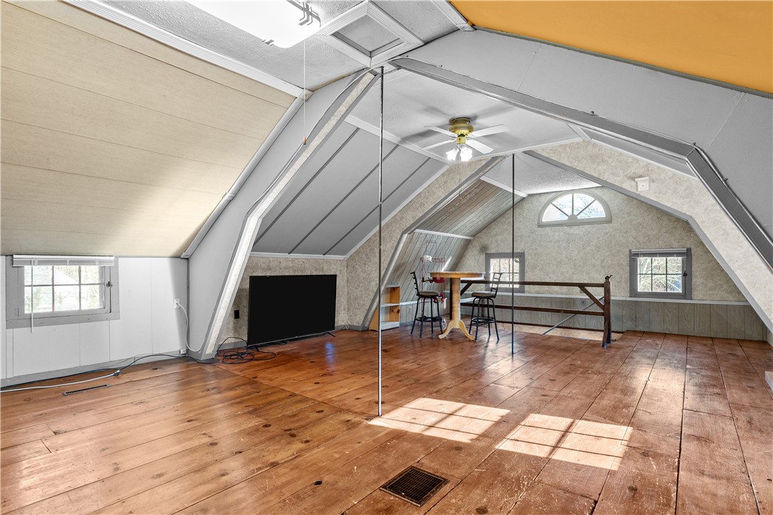 237 Commonwealth Avenue Warwick, RI 02886 - Photo 39 of 50