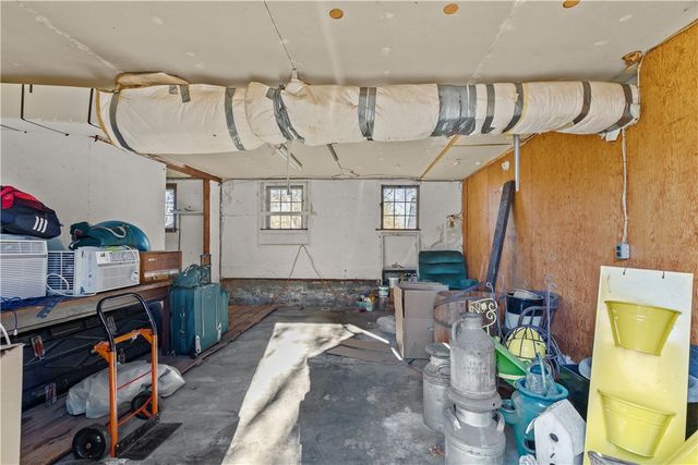 $749,999 | 237 Commonwealth Avenue, Warwick, RI 02886