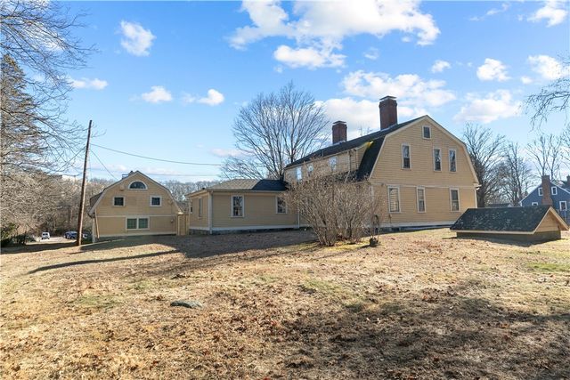 $749,999 | 237 Commonwealth Avenue, Warwick, RI 02886