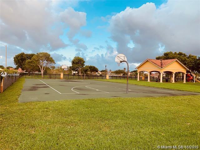 6341 Southwest 157th Place Miami, FL 33193 - Photo 14 of 16